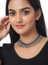 Load image into Gallery viewer, 92.5 Sterling Silver Antique Textured Choker Necklace Set

