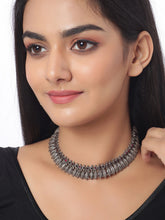 Load image into Gallery viewer, 92.5 Sterling Silver Antique Textured Choker Necklace Set
